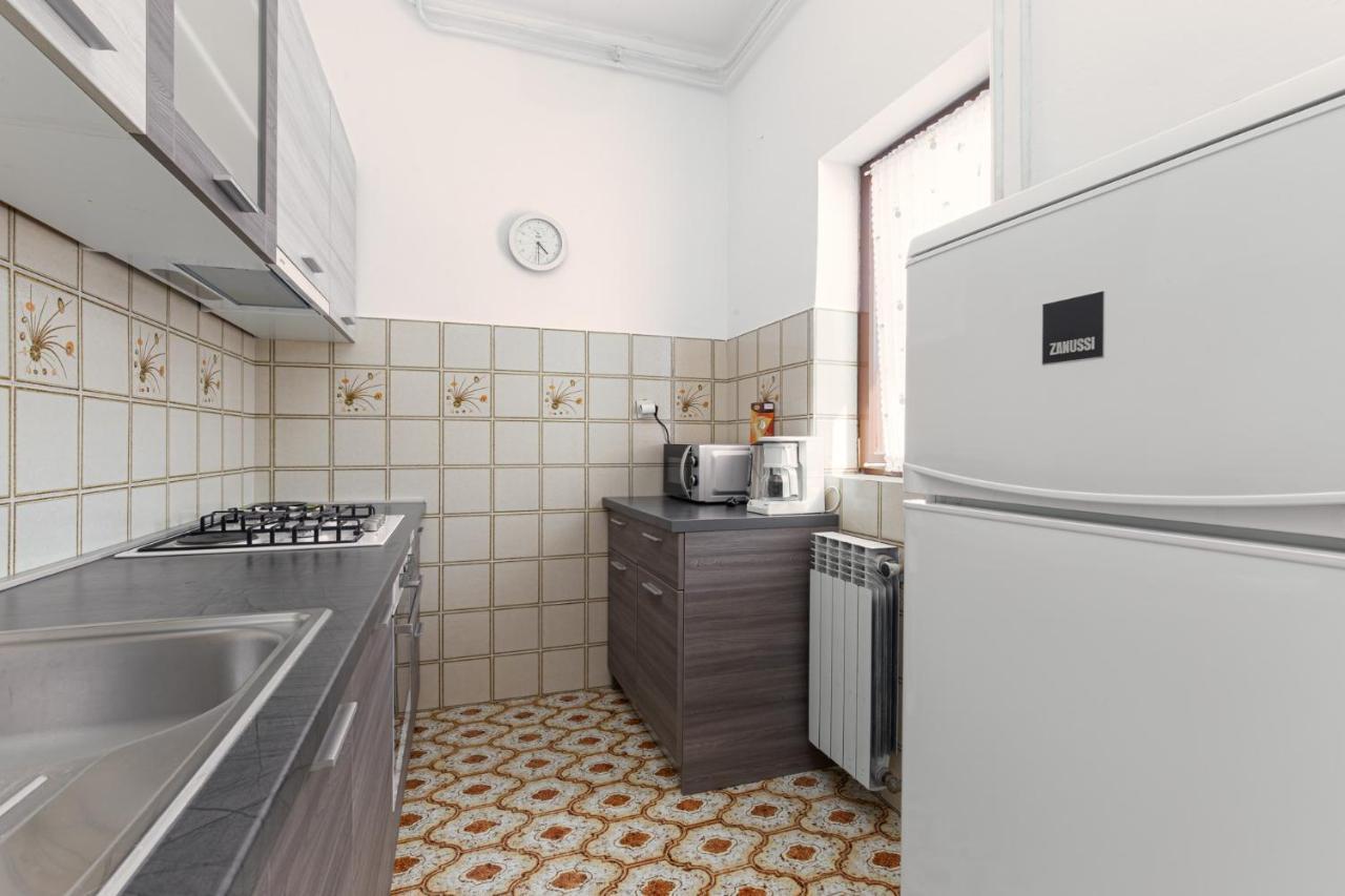 Silva Apartment Porec Bagian luar foto