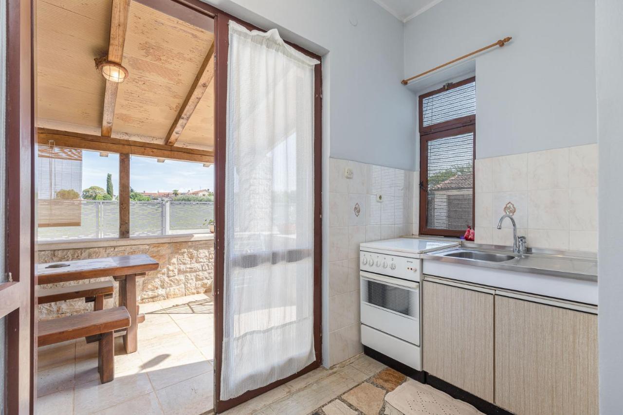 Silva Apartment Porec Bagian luar foto
